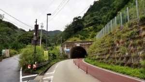 石榑トンネル入り口