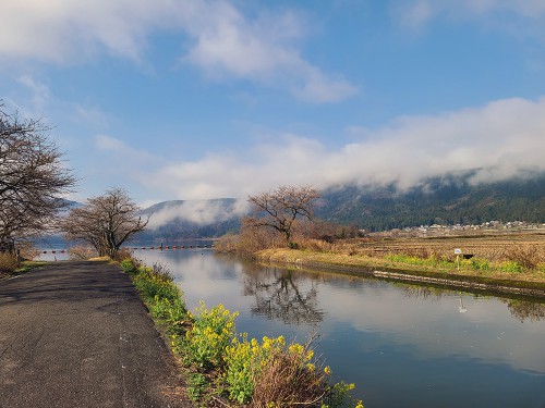 余呉湖はごろも館